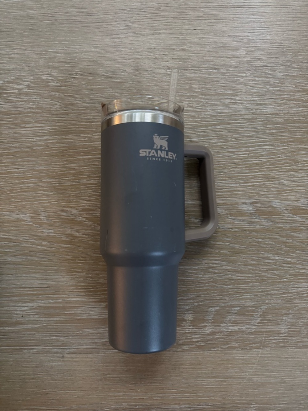 Stanley Quencher H2.0 Flowstate 40oz grey taupe color combo Tumble water bottle